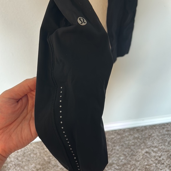 Lululemon legging 7/8 black size 2 fast and free - Picture 5 of 5